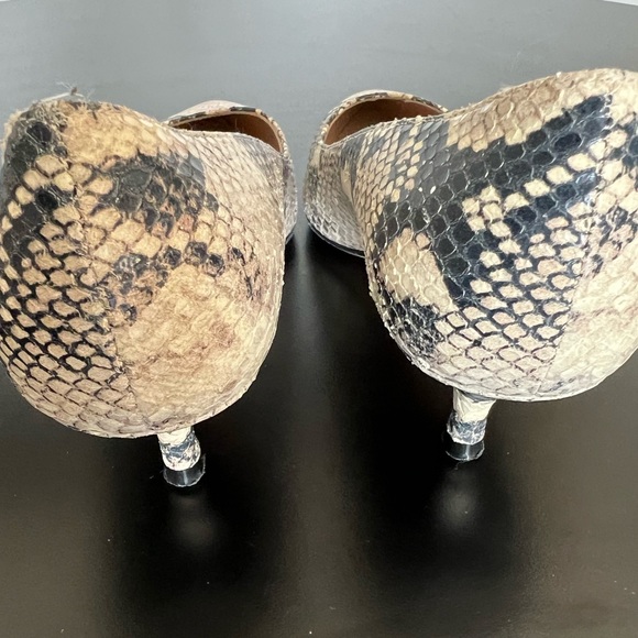 Stuart Weitzman Snakeskin Kitten Heels. -Like new condition. - Picture 4 of 8